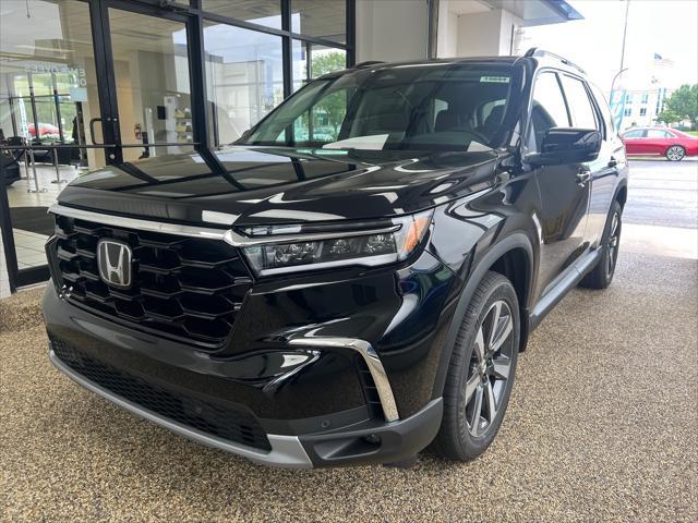 Photo of 2025 Crystal Black Pearl Honda Pilot