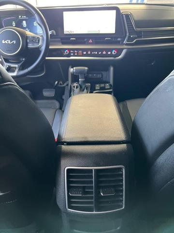 Photo of 2023 Glacial White Pearl Kia Sportage