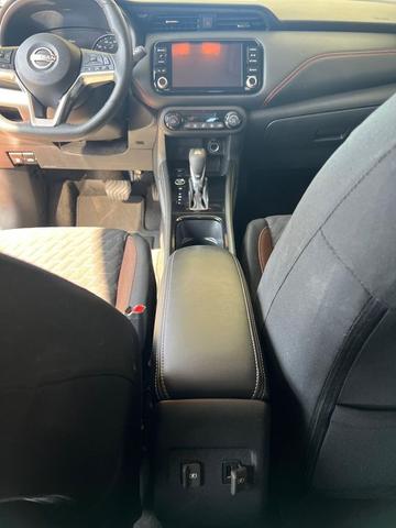 Photo of 2023 Scarlet Ember Tintcoat/Super Black Nissan Kicks