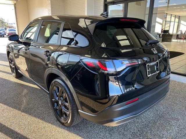 Photo of 2023 Crystal Black Pearl Honda HR-V