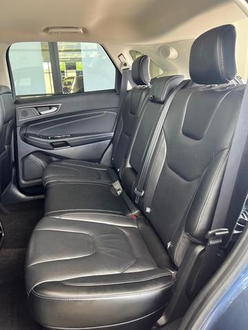 Photo of 2019 Blue Metallic Ford Edge