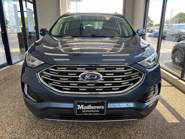 Photo of 2019 Blue Metallic Ford Edge