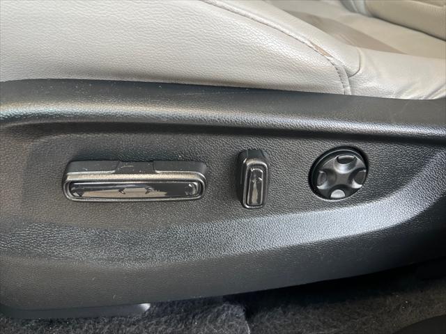 Photo of 2022 Lunar Silver Metallic Honda CR-V