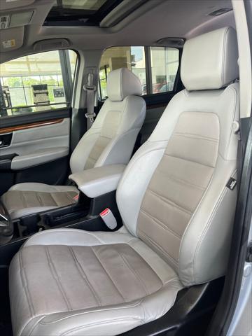 Photo of 2022 Lunar Silver Metallic Honda CR-V