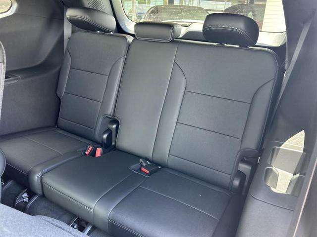 Photo of 2025 Gray Buick Enclave
