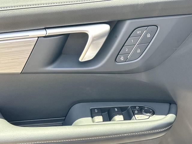 Photo of 2025 Gray Buick Enclave
