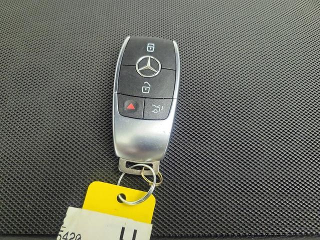 Photo of 2025 Blue Mercedes-Benz GLE 350