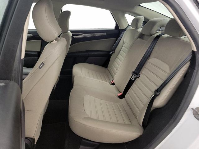 Photo of 2019 White Ford Fusion
