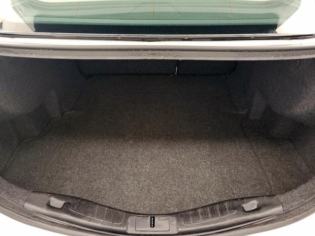 Photo of 2019 White Ford Fusion