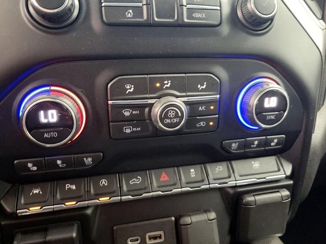 Photo of 2019 White Chevrolet Silverado 1500