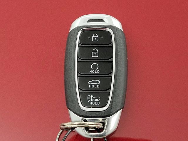 Photo of 2023 Red Hyundai ELANTRA