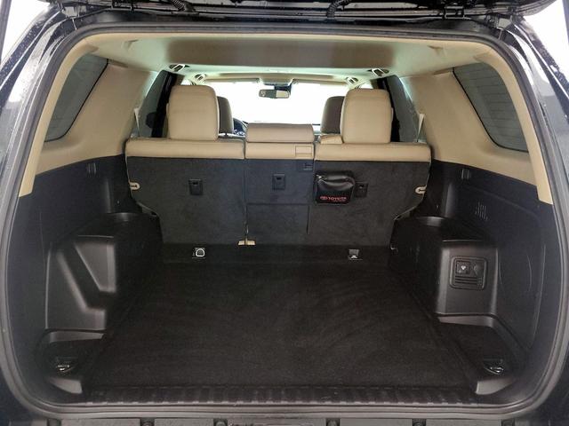 Photo of 2022 Black Toyota 4Runner
