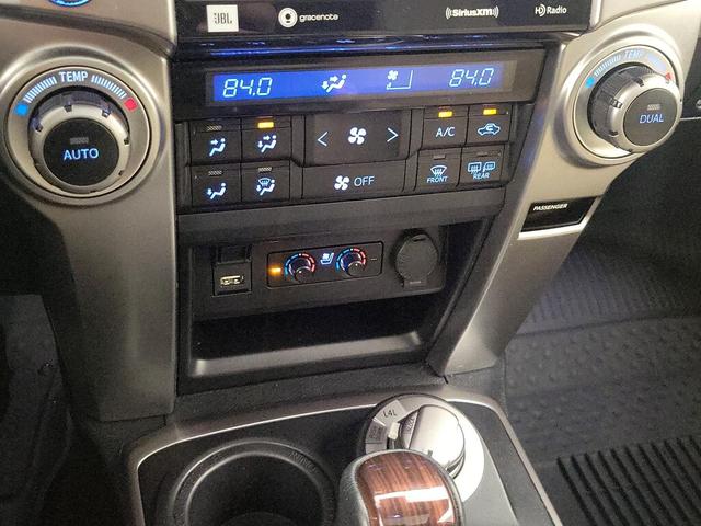 Photo of 2022 Black Toyota 4Runner