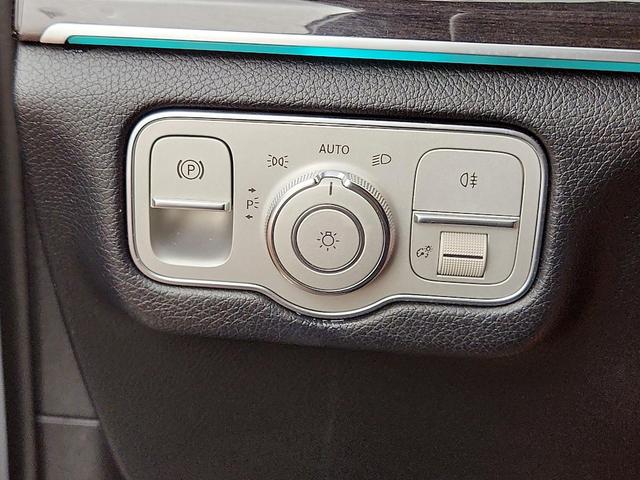 Photo of 2020 Silver Mercedes-Benz GLE 350