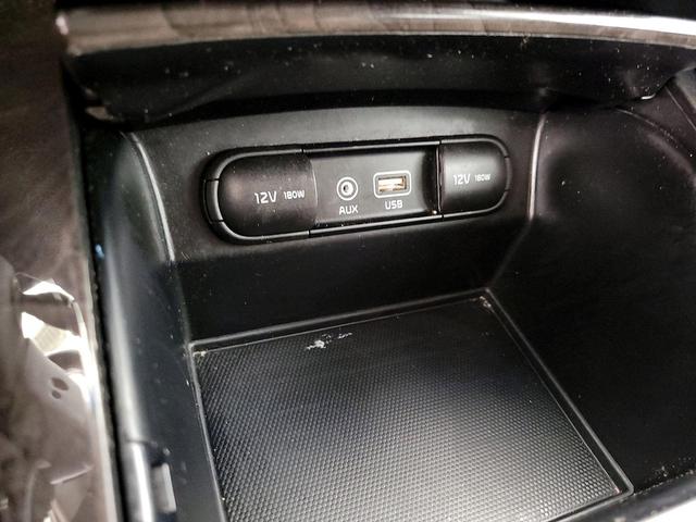 Photo of 2018 Silver Kia Sorento