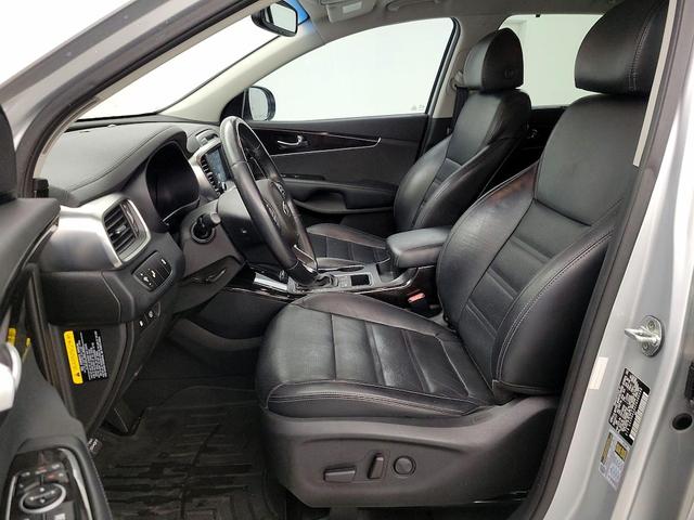 Photo of 2018 Silver Kia Sorento