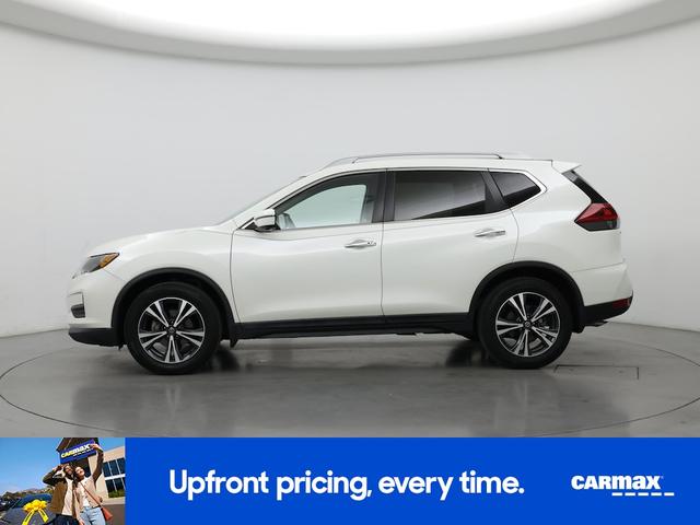 Photo of 2020 White Nissan Rogue