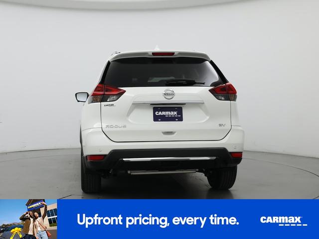 Photo of 2020 White Nissan Rogue