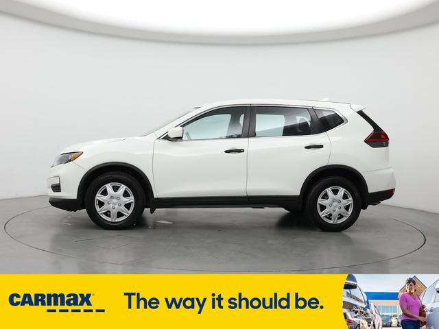Photo of 2020 White Nissan Rogue