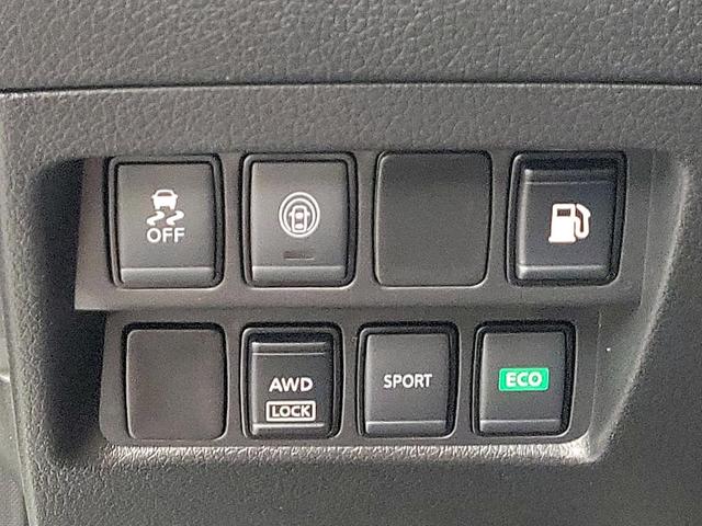 Photo of 2020 White Nissan Rogue