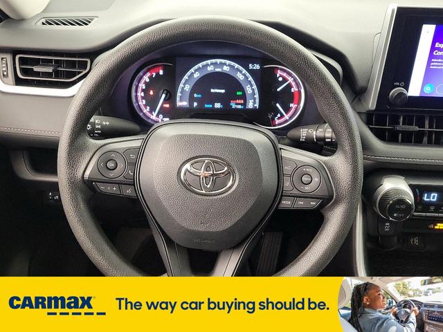 Photo of 2024 White Toyota RAV4