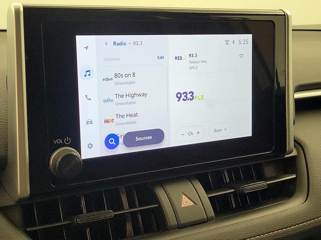 Photo of 2024 White Toyota RAV4
