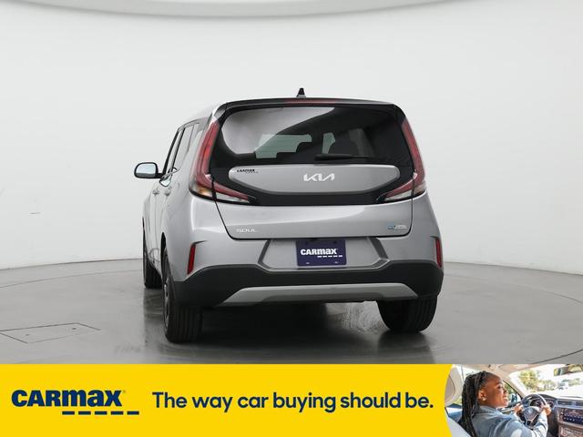 Photo of 2023 Gray Kia Soul