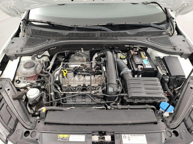 Photo of 2019 White Volkswagen Jetta