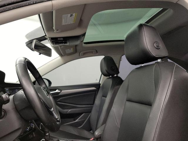 Photo of 2019 White Volkswagen Jetta