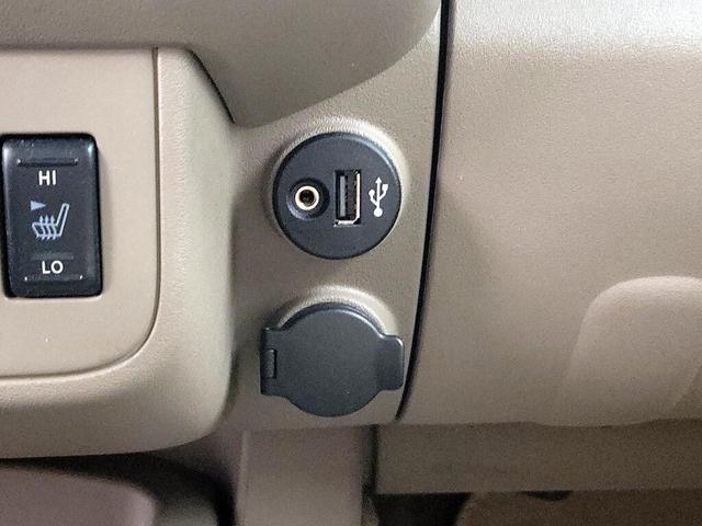 Photo of 2018 Red Nissan Frontier