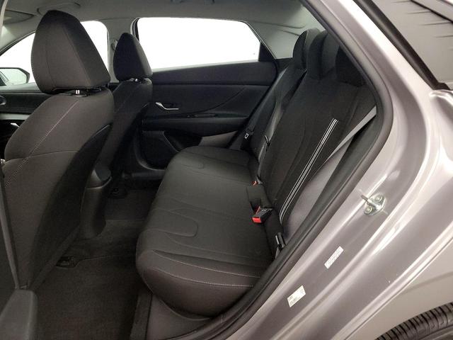 Photo of 2021 Gray Hyundai ELANTRA