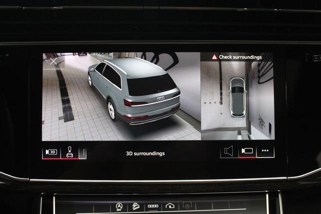 Photo of 2025 Glacier White Metallic Audi Q7