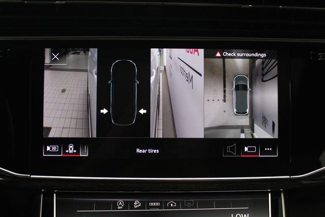 Photo of 2025 Glacier White Metallic Audi Q7