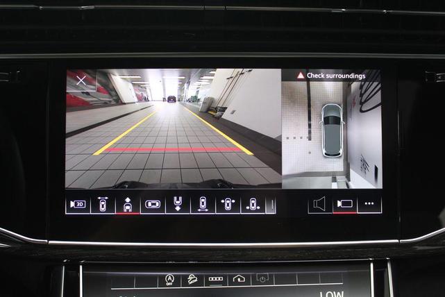 Photo of 2025 Glacier White Metallic Audi Q7