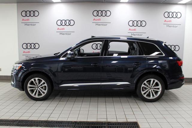 Photo of 2025 Waitomo Blue Metallic Audi Q7