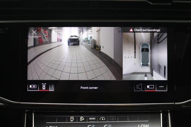 Photo of 2025 Waitomo Blue Metallic Audi Q7