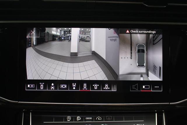 Photo of 2025 Waitomo Blue Metallic Audi Q7