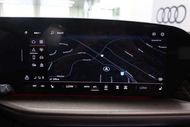 Photo of 2025 Arkona White Audi Q5