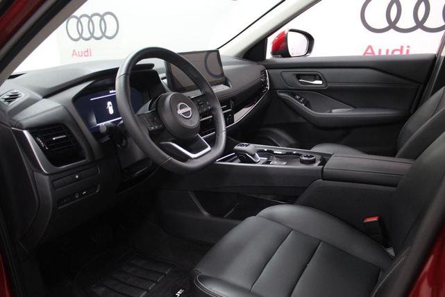 Photo of 2024 Scarlet Ember Nissan Rogue