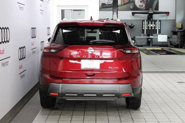 Photo of 2024 Scarlet Ember Nissan Rogue