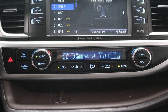 Photo of 2019 Midnight Black Metallic Toyota Highlander