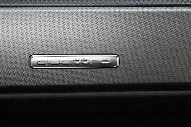Photo of 2025 Glacier White Metallic Audi Q3