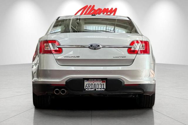 Photo of 2011 Ingot Silver Metallic Ford Taurus
