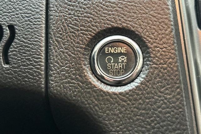 Photo of 2011 Ingot Silver Metallic Ford Taurus
