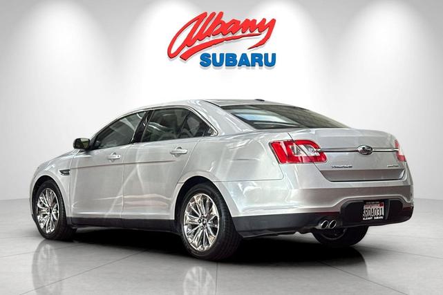Photo of 2011 Ingot Silver Metallic Ford Taurus