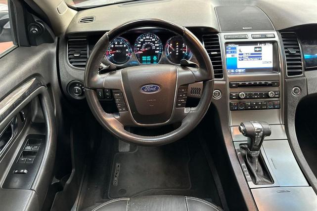 Photo of 2011 Ingot Silver Metallic Ford Taurus