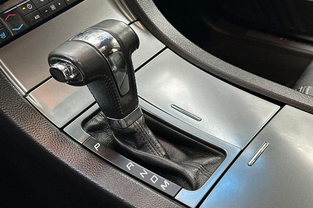 Photo of 2011 Ingot Silver Metallic Ford Taurus