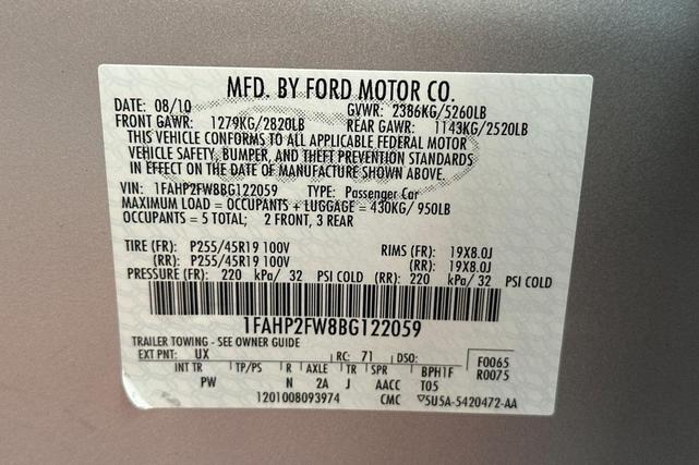 Photo of 2011 Ingot Silver Metallic Ford Taurus