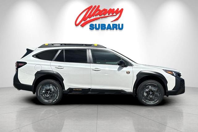 Photo of 2025 White Pearl Subaru Outback