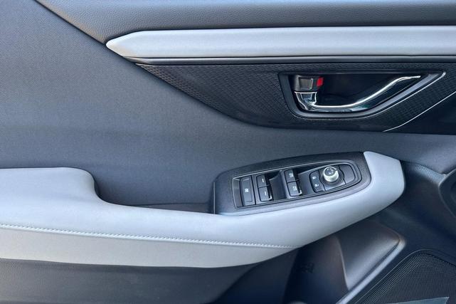 Photo of 2025 Silver Metallic Subaru Outback